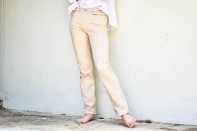 pantalones beige