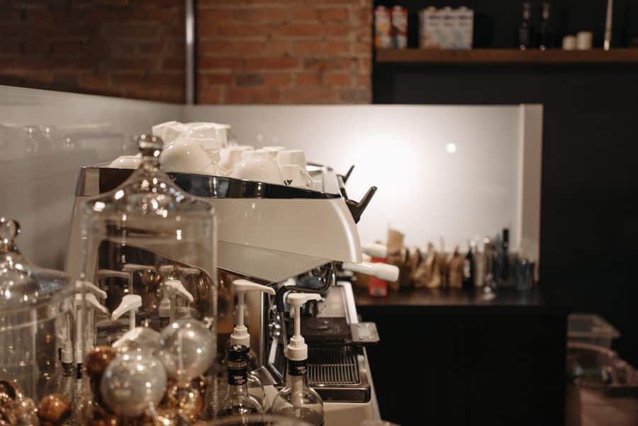 cafeteras espresso modernas cafeteria 2 Cafeteras espresso modernas en cafetería